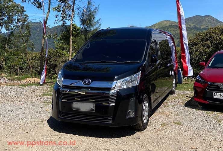 Lokasi Sewa Hiace Jakarta Terbaik untuk Liburan Keluar Kota