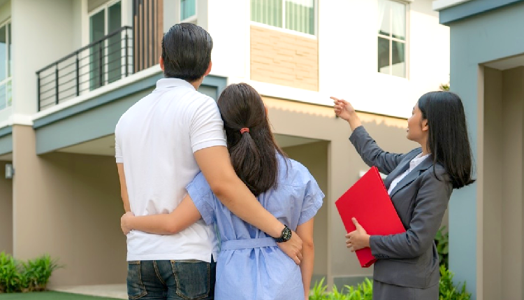 Tips Beli dan Jual Properti: Panduan untuk Investasi yang Cerdas di Surabaya